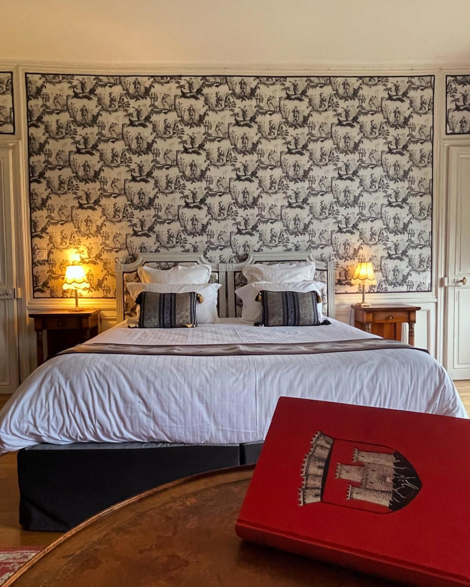 ファレーズ Castel Saint-Leonard Bed & Breakfast エクステリア 写真