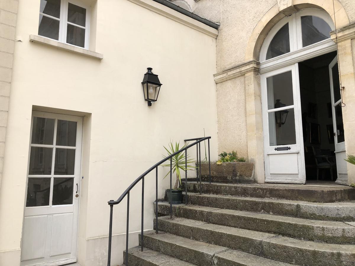 ファレーズ Castel Saint-Leonard Bed & Breakfast エクステリア 写真