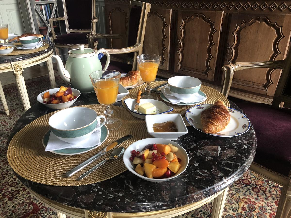 ファレーズ Castel Saint-Leonard Bed & Breakfast エクステリア 写真