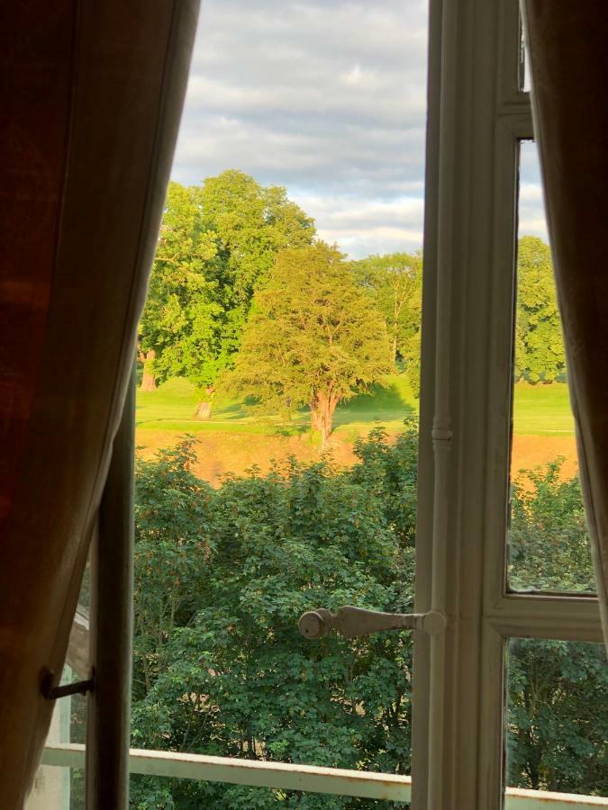 ファレーズ Castel Saint-Leonard Bed & Breakfast エクステリア 写真
